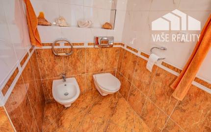 Krásny 7-izbový RD, 328 m² + 1389 m² pozemok, Trebostovo, okres Martin