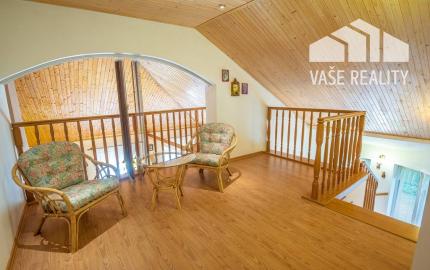 Krásny 7-izbový RD, 328 m² + 1389 m² pozemok, Trebostovo, okres Martin