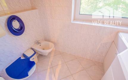 Krásny 7-izbový RD, 328 m² + 1389 m² pozemok, Trebostovo, okres Martin