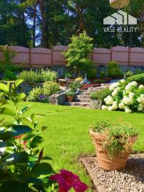 Krásny 7-izbový RD, 328 m² + 1389 m² pozemok, Trebostovo, okres Martin