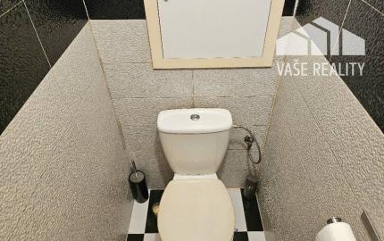 3 izbový byt Bánovce nad Bebravou / CENTRUM / LOGGIA / KOMPLETNÁ REKO