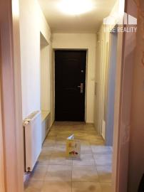 Na prenájom moderný 2-izbový byt po kompletnej rekonštrukcií - NMnV