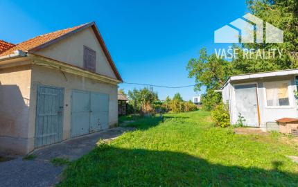 Priestranný rodinný dom s veľkým pozemkom – Bernolákova, Šaľa  