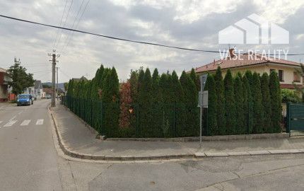 STAVEBNÝ POZEMOK 575 m² so STAVEBNÝM POVOLENÍM a PROJEKTOM