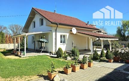 RODINNÝ DOM - PODLUŽANY - 4 IZBOVÝ -148 M2 NA POZEMKU 1049 M2