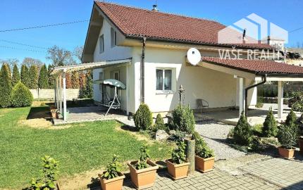 RODINNÝ DOM - PODLUŽANY - 4 IZBOVÝ -148 M2 NA POZEMKU 1049 M2