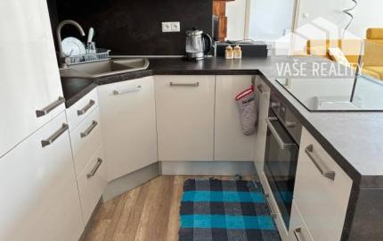 Predám 3 izbový byt Trenčianske Teplice, Terasa a Parkovacie miesto