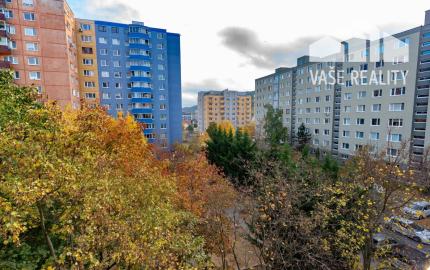 Na predaj novozrekonštruovaný 3-izb. byt s balkónom, 76 m², J. Smreka