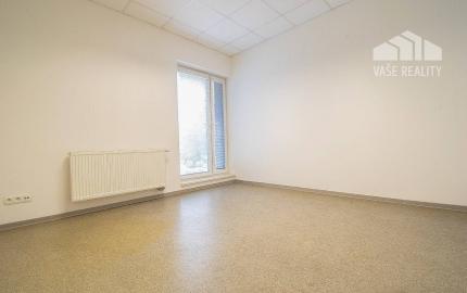 Na prenájom kancelária  15 m²,  v novostavbe, Odborárska ulica, voľná