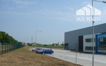 INVESTIČNÝ POZEMOK 2250 M2 NA PREDAJ – KRAKOVANY, časť STRÁŽE