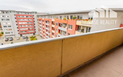 Krásny 2-izbový byt s lodžiou, 75 m²,Tomášikova ul, od 02/26