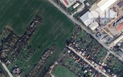 Na predaj záhrada o výmere 784 m2 - Nové Mesto n/V