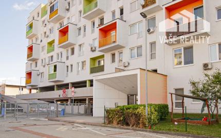 Garsónka s franc. balkónom 23 m², Vietnamská ul, od 01/26