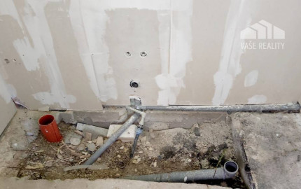 **REZERVOVANÉ** Rekreačný pozemok s chatou, Moravany nad Váhom