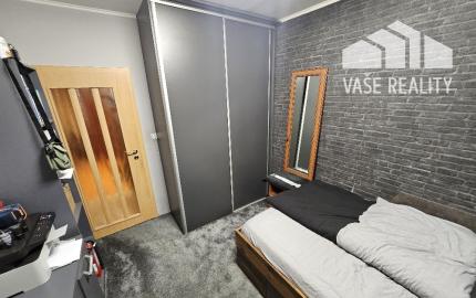 4 izbový byt Bánovce nad Bebravou/CENTRUM-STRED/83 m2/PIVNICA