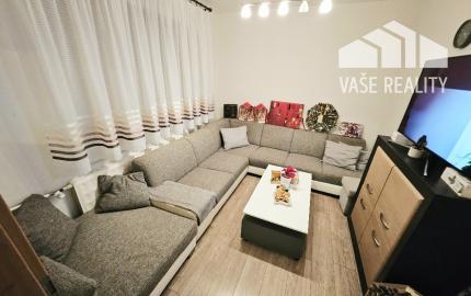 4 izbový byt Bánovce nad Bebravou/CENTRUM-STRED/83 m2/PIVNICA