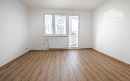 3-izbový byt + balkón, 76 m², Jána Smreka, DNV, kúpou voľný