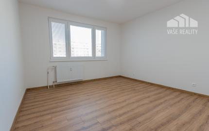 3-izbový byt + balkón, 76 m², Jána Smreka, DNV, kúpou voľný