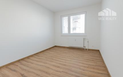 3-izbový byt + balkón, 76 m², Jána Smreka, DNV, kúpou voľný