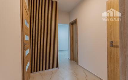 3-izbový byt + balkón, 76 m², Jána Smreka, DNV, kúpou voľný