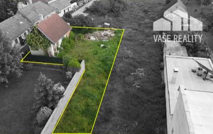 REKREAČNÝ DOMČEK  V CENTRE OBCE OSTROV PRI PIEŠŤANOCH