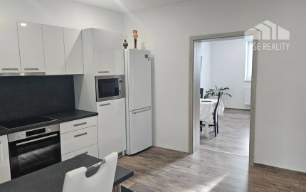 Prenájom - 3 izbový rodinný dom, Nemšová