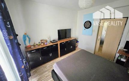 3 izbový byt Bánovce nad Bebravou / CENTRUM MESTA / LOGGIA / PIVNICA