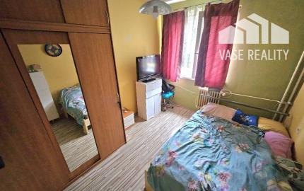 3 izbový byt Bánovce nad Bebravou / CENTRUM MESTA / LOGGIA / PIVNICA