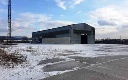 Priemyselný objekt 8000 m2 s halou 991 m2 - Tr. Bohuslavice