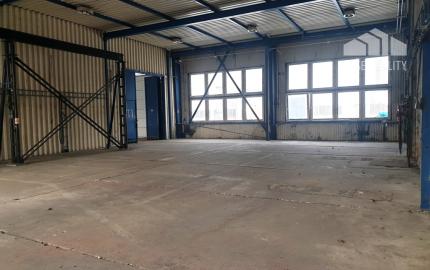 Priemyselný objekt 8000 m2 s halou 991 m2 - Tr. Bohuslavice