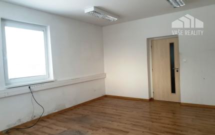 Priemyselný objekt 8000 m2 s halou 991 m2 - Tr. Bohuslavice