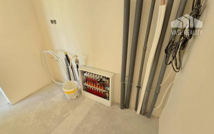 NOVOSTAVBA 4-IZBOVÉHO BUNGALOVU LEN 7 KM OD PIEŠŤAN – SOKOLOVCE