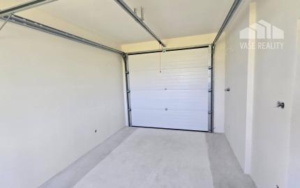 NOVOSTAVBA 4-IZBOVÉHO BUNGALOVU LEN 7 KM OD PIEŠŤAN – SOKOLOVCE