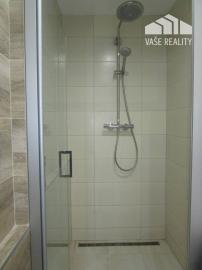 REZERVOVANÉ! Prenájom veľký 2 izbový byt 67m2 s dvomi balkónmi Nitra