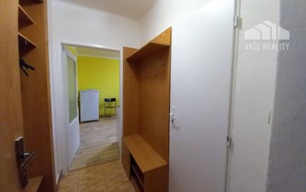 Prenájom pekný 2-izbový byt 53m2 + balkón, Nové Mesto nad Váhom