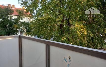 Prenájom pekný 2-izbový byt 53m2 + balkón, Nové Mesto nad Váhom