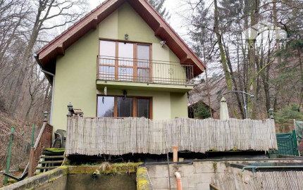 Murovaná chata v rekreačnej oblasti , Moravany nad Váhom - Výtoky