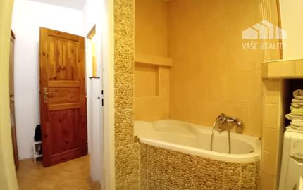 Rodinný dom, Vršatské Podhradie, okres Ilava