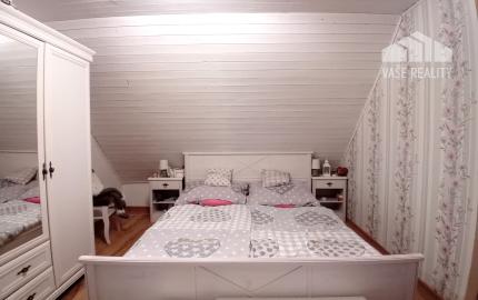 Rodinný dom, Vršatské Podhradie, okres Ilava