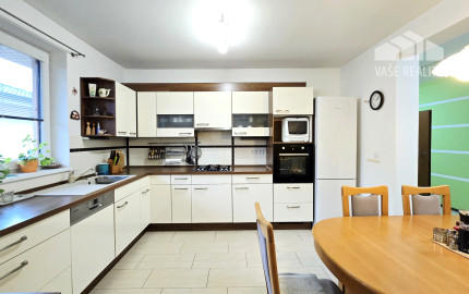 Iba u nás:  Na predaj Zariadený Hotový BUNGALOV bez kompromisov | pri Piešťanoch (6 km)