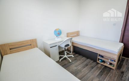 Na predaj 3-izbový byt s balkónom, 75 m², Cintorínska ulica, Šaľa - Veča