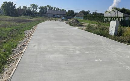 STAVEBNÝ POZEMOK 514 M² BOROVCE *VIDEO* /ELEKTRINA, VODA, KANALIZÁCIA/