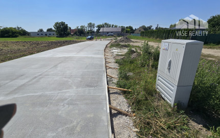 PREDAJ STAVEBNÝ POZEMOK 634 M² BOROVCE /VODA, ELEKTRINA, KANALIZÁCIA/