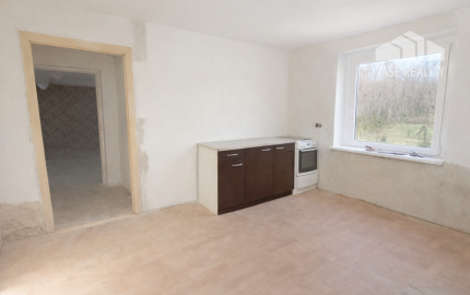 Rodinný dom s 13 árovým pozemkom, Cabaj - Nitra