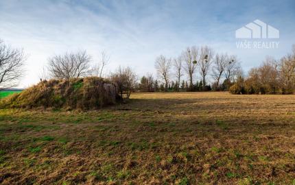 Predaj investičného pozemku - Stupava – extravilán-13 804 m²