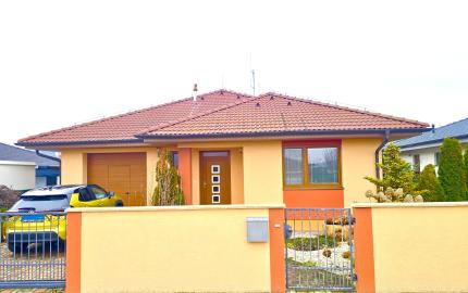 Iba u nás:  Na predaj Zariadený Hotový BUNGALOV bez kompromisov | pri Piešťanoch (6 km)