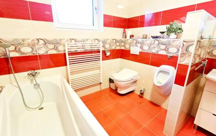 Iba u nás:  Na predaj Zariadený Hotový BUNGALOV bez kompromisov | pri Piešťanoch (6 km)