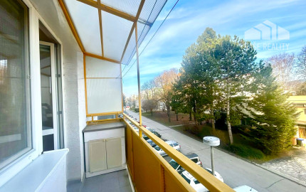 REZERVOVANE! Exkluzívne: Predaj 4 izbový byt Piešťany – Sídlisko Juh, 84 m², balkón, 2. poschodie