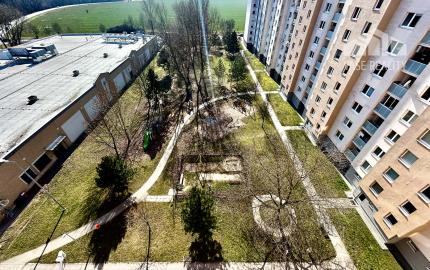 Predaj: zrekonštruovaný praktický 1 izbový byt s balkónom a nerušeným výhľadom, Piešťany