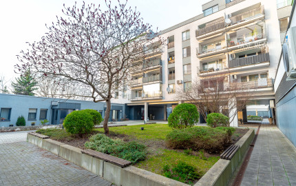 Luxusný 2-izbový byt + 2 balkóny, 73 m², garážové státie - Ružinov